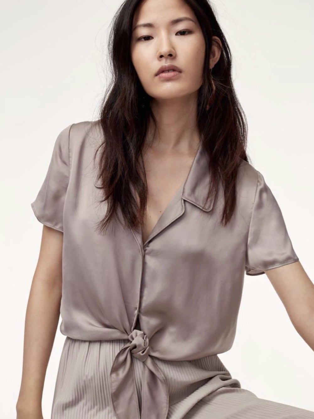 Wilfred - Elegant Cream Tie-Front Short Sleeve Blouse